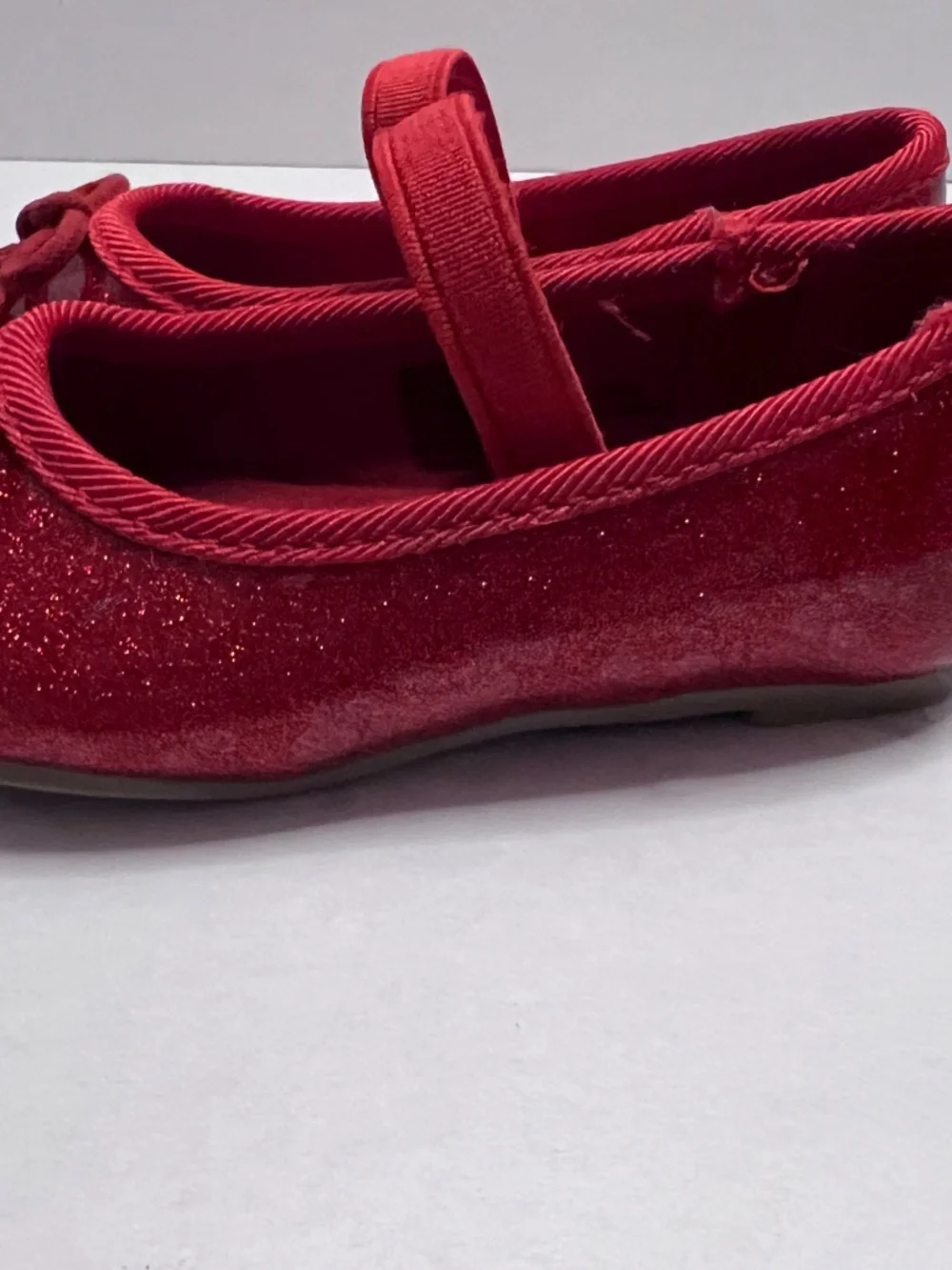 thereabouts •	sparkling red